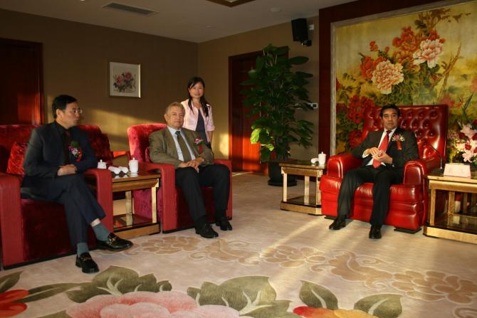 地球村专业翻译公司