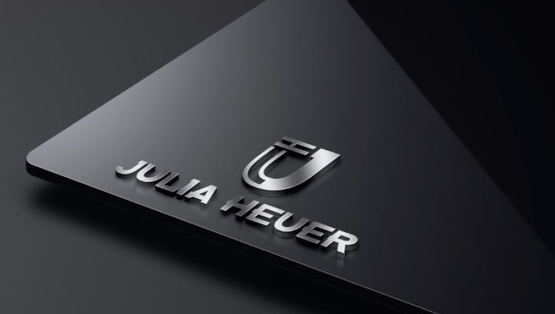 JULIA HEUER-男鞋服装logo设计
