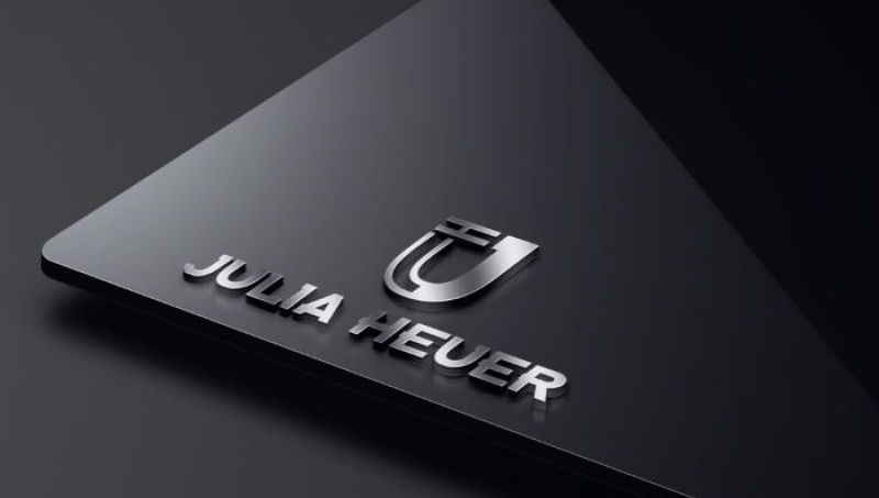 JULIA HEUER-男鞋服裝logo設(shè)計