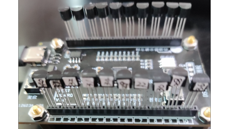 STM32单片机温度传感器序列号上位机开发