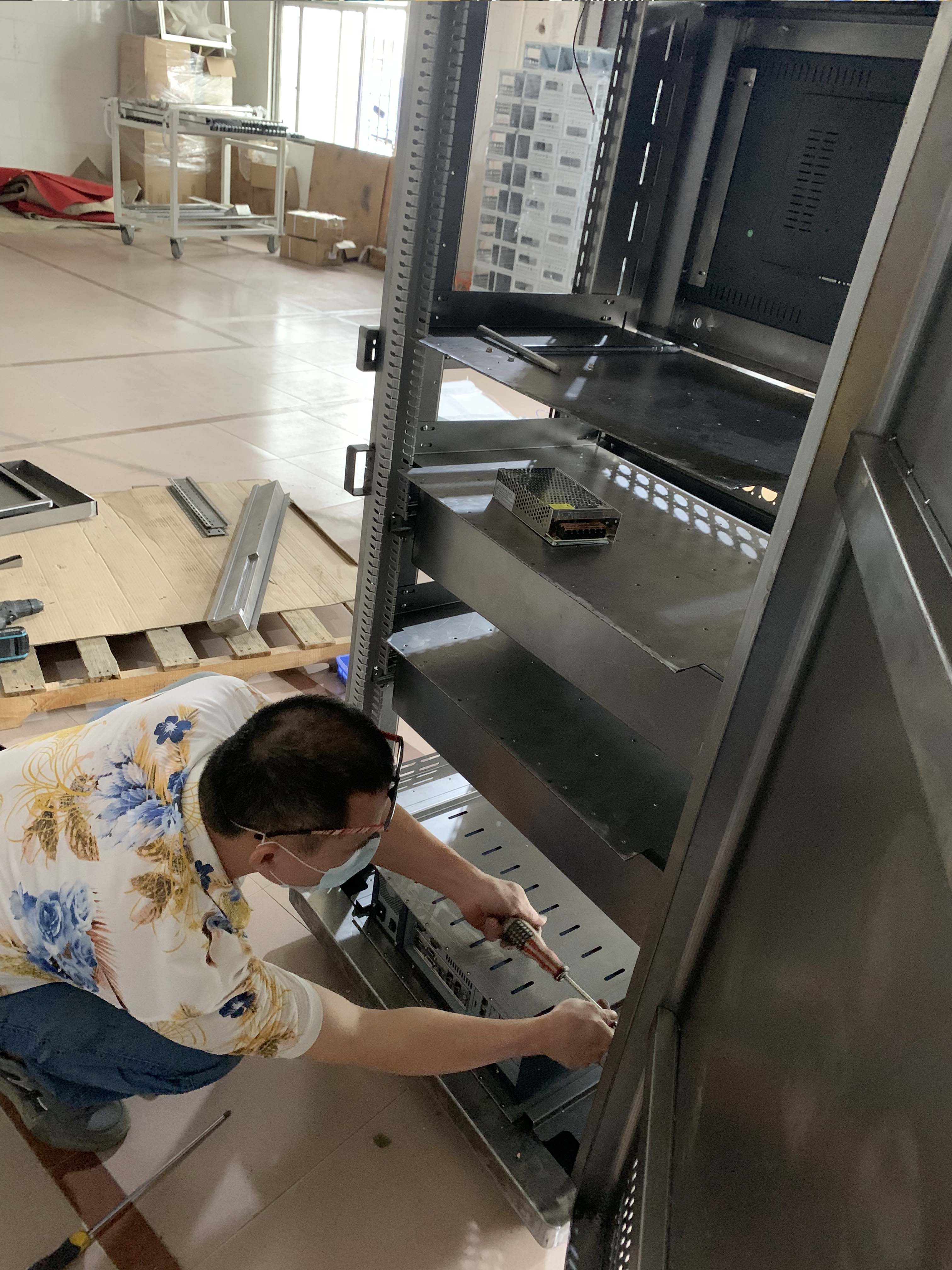 浪尖工业设计  智造创新工厂