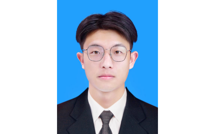 王威欽