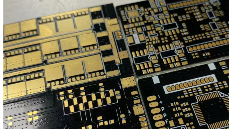 單片機(jī)STM32，電路板PCB，F(xiàn)PGA，上位機(jī)C++