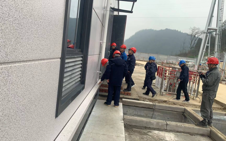 彭露