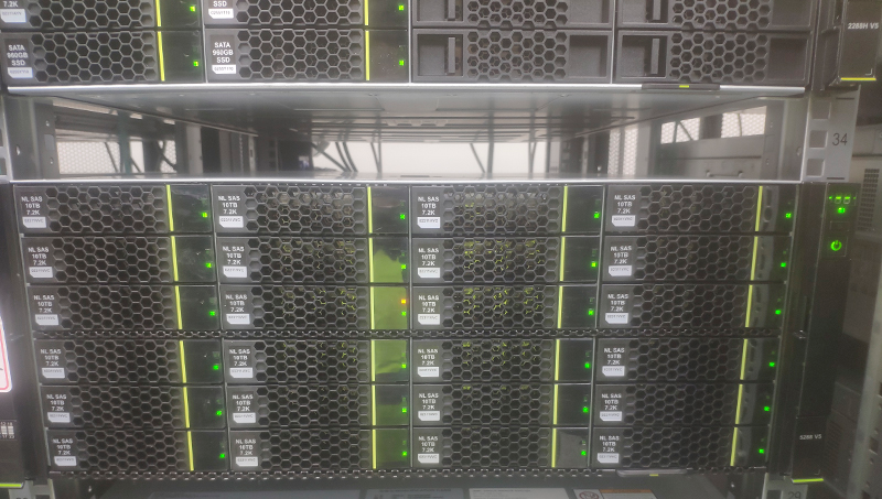 華為5288v5實(shí)現(xiàn)raid5，centos7.9安裝