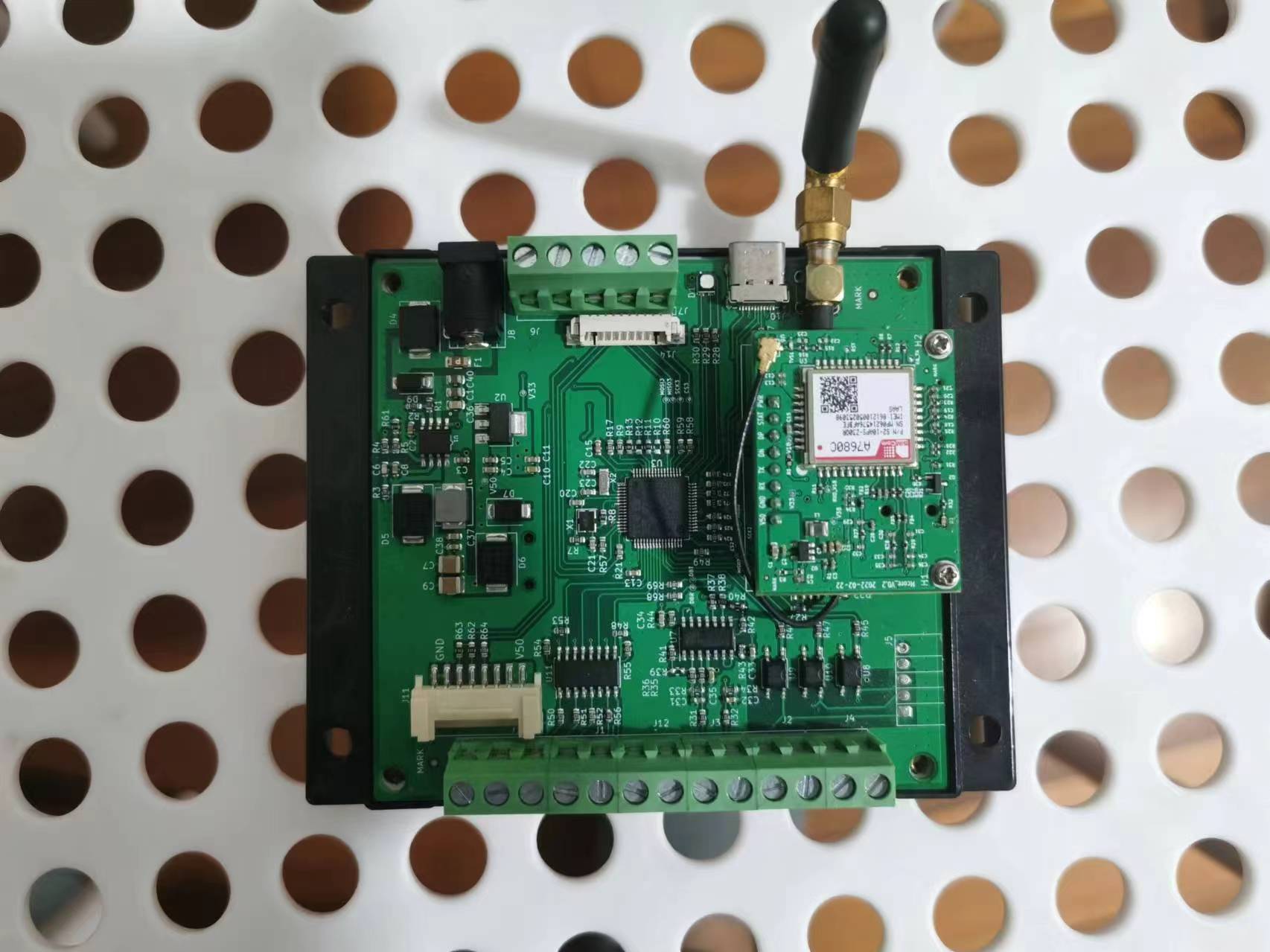 基于stm32多功能工业网关