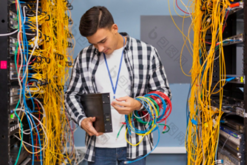 网络故障排除，网络工程师，网络设备配置，网络安全