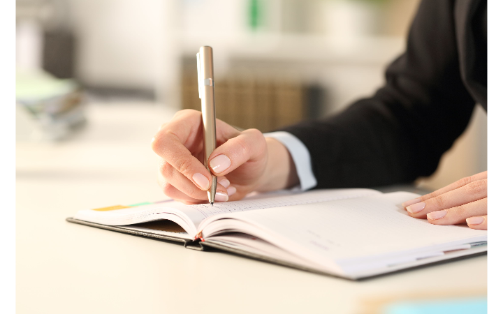 鸭嘴兽20年实体公司百人团队