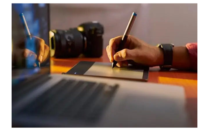 鸭嘴兽20年实体公司百人团队